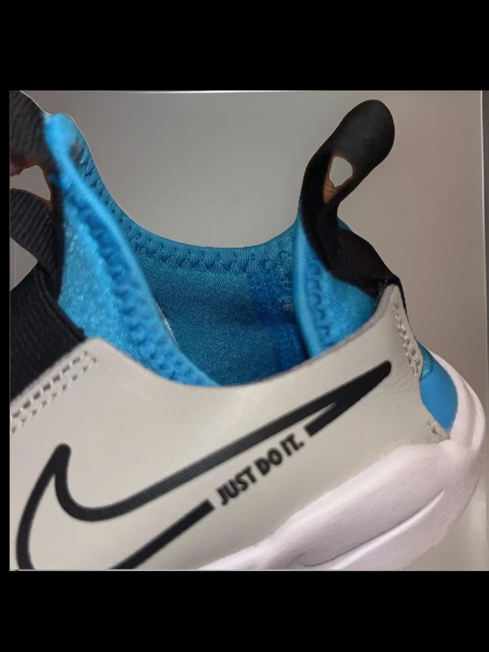 Nike FLEX RUNNER 2 PS 'LIGHT IRON ORE BLUE LIGHTNING' Lace Free Booty Style